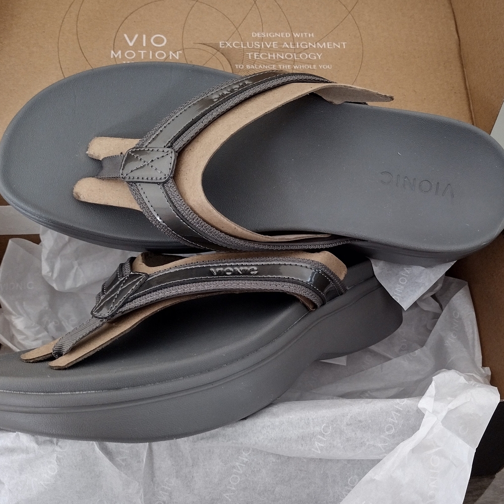 Vionic Women's High Tide II Platform Sandal in Pewter Beach Gray Summer Shoes